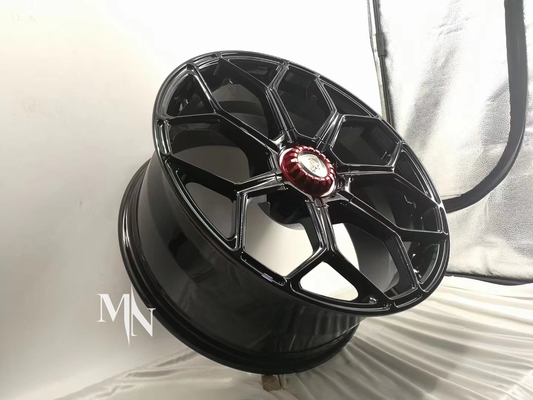 I raggi Monoblock di CenterLock Y hanno forgiato le ruote per Lamborghini Aventador SVJ