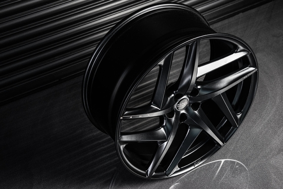 Lo SPORT Monoblock Khan di RANGE ROVER SCRIVE a 52 ruote forgiate RS 23&quot; a macchina