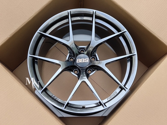 L'abete del BBS di Diamond Silver ha forgiato il peso leggero di alluminio delle ruote 6061-T6