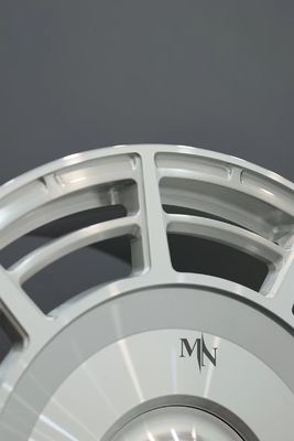 Bentley Bentayga 22 23 24 pollici Aftermarket Custom Forge Auto Wheels