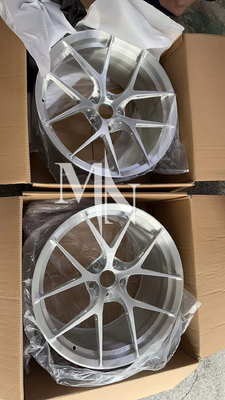BBS FI R Ruote in argento spazzolato In vendita GT3 M2 Disponibili cerchi forzati su misura