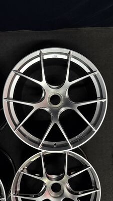 Cerchi BBS FI R Centerlock Diamond Silver per Porsche 911 991 992 GT3 GT3RS